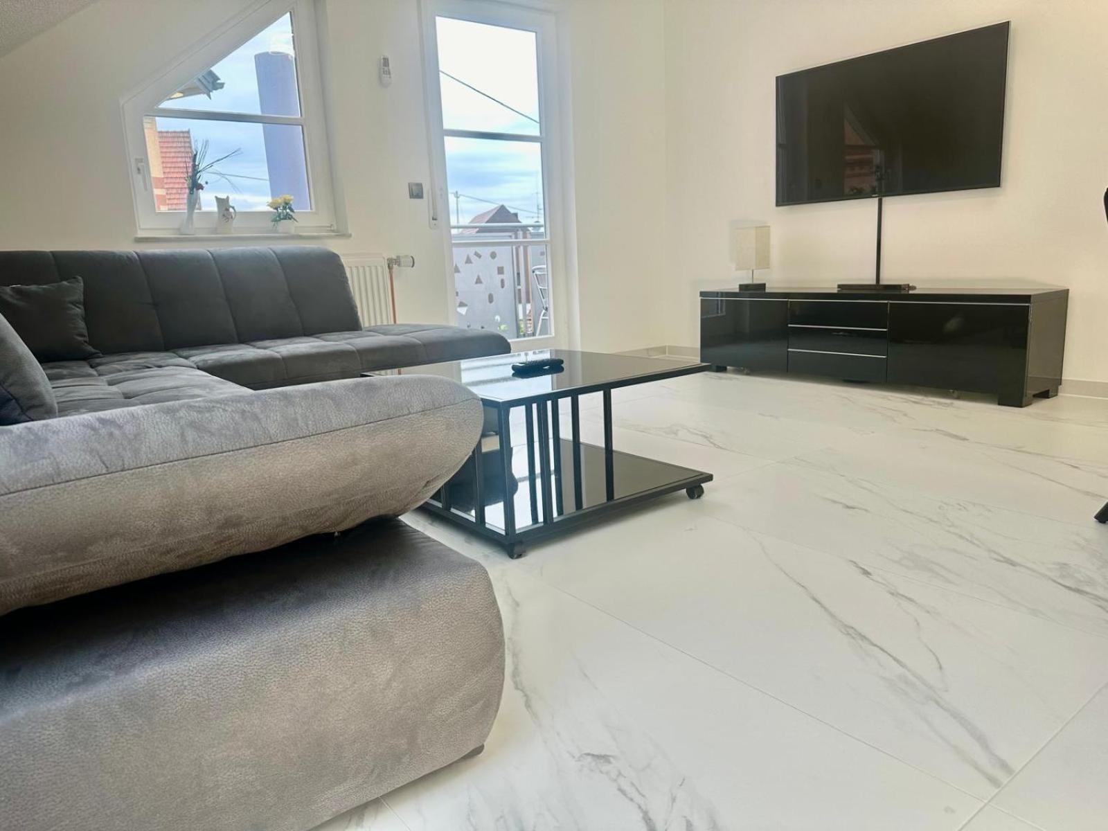 Flexible, Schoene Und Gut Aussehende Feriensuite Reutlingen Bagian luar foto